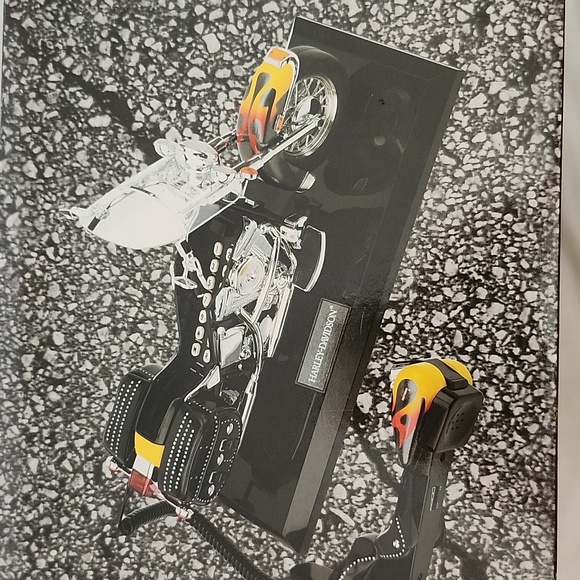 NIB Harley Davidson Fully Functional Telephone - Picture 4 of 16